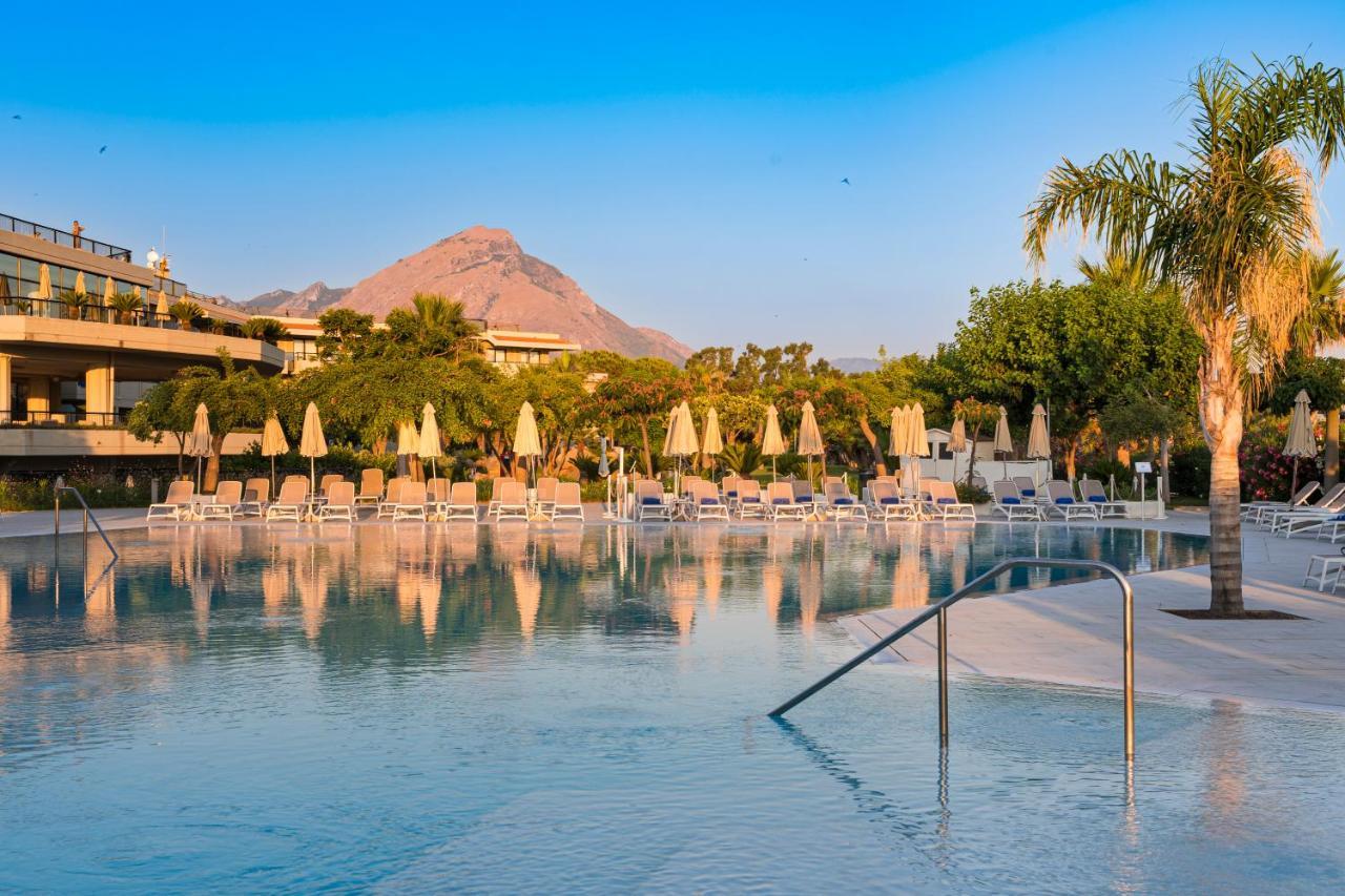 Grand Palladium Sicilia Resort & Spa Кампофеличе-ди-Роччелла Экстерьер фото